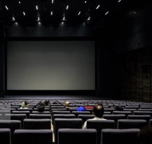 سینماهای مشهد بازگشایی شدند